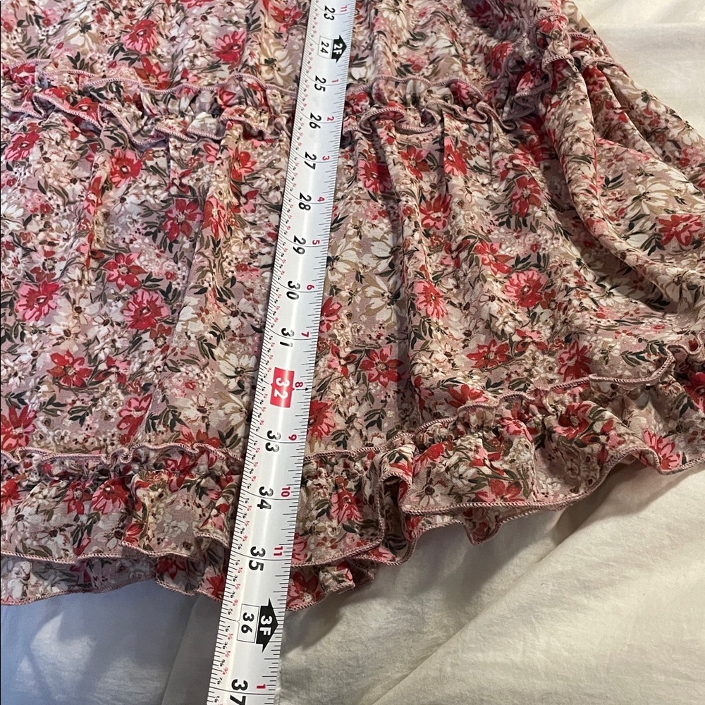 Apricot | Floral | Ruffle | Tiered | V-Neck | Long Sleeve | Mini Dress | Size 8 - Picture 15 of 16